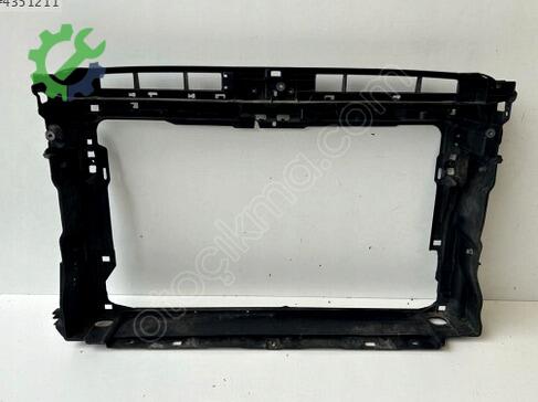 Volkswagen Golf Ön Panel 5G0805588Q çıkma parça