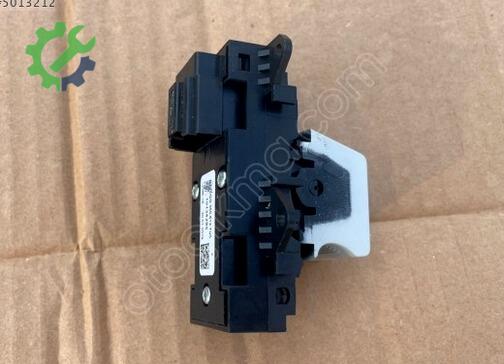 Volkswagen Golf Kontrol Düğmeleri 5G0959613A çıkma parça