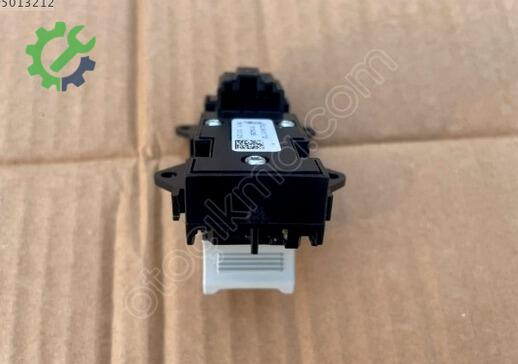 Volkswagen Golf Kontrol Düğmeleri 5G0959613A çıkma parça