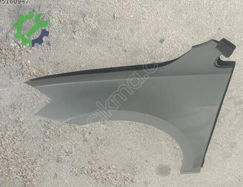 Volkswagen Golf Sol Ön Çamurluk 5G0821105B çıkma parça