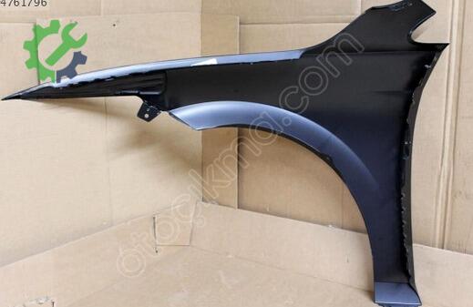 Volkswagen Golf Sağ Ön Çamurluk 5H0821022A çıkma parça