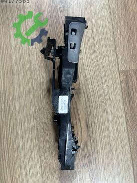 Volkswagen Golf Kapı Menteşesi 5H1837811D çıkma parça