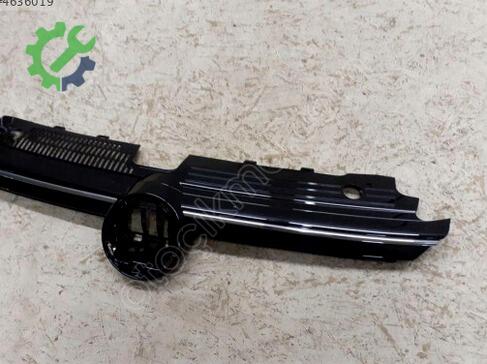 Volkswagen Golf Ön Panjur 5H0853651N çıkma parça