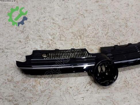 Volkswagen Golf Ön Panjur 5H0853651N çıkma parça