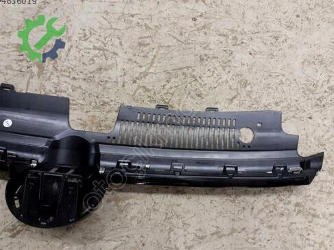 Volkswagen Golf Ön Panjur 5H0853651N çıkma parça