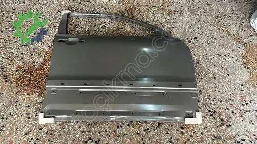 Suzuki Vitara Sağ Ön Kapı 68001-65844 çıkma parça