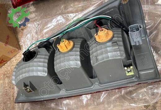 Toyota Hilux Sağ Arka Stop 815610K010 çıkma parça