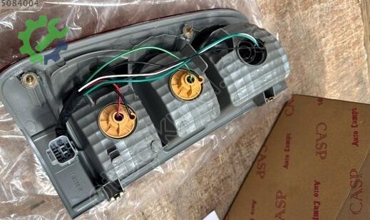 Toyota Hilux Sağ Arka Stop 815510K010 çıkma parça