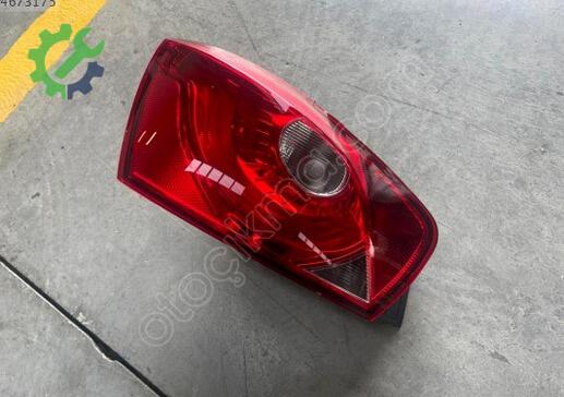 Skoda Rapid Stop Lambası 6J4945095K çıkma parça