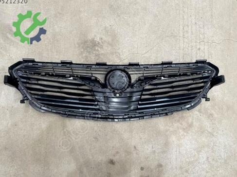 Opel Insignia Ön Panjur 39107927 çıkma parça