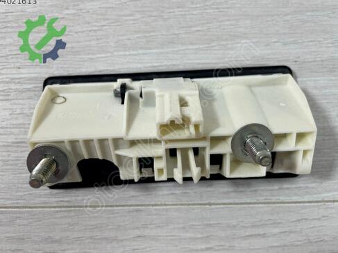 Volkswagen Jetta Bagaj Kilidi 5N0827566 çıkma parça