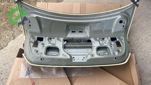 Volkswagen Jetta Bagaj Kapağı 5C6827025A çıkma parça