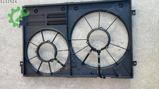 Volkswagen Jetta Davlumbaz 1K0121207AA çıkma parça