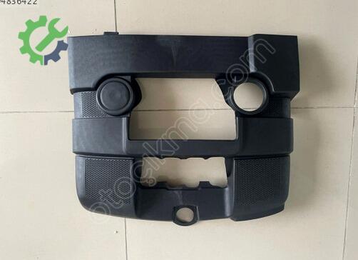 Volkswagen Jetta Motor Kapağı çıkma parça