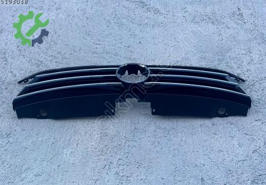 Volkswagen Jetta Ön Panjur 5C6853651AH çıkma parça