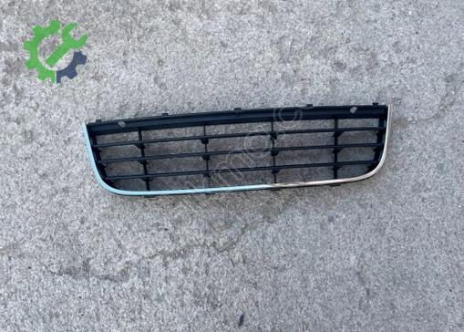 Volkswagen Jetta Tampon Izgarası çıkma parça