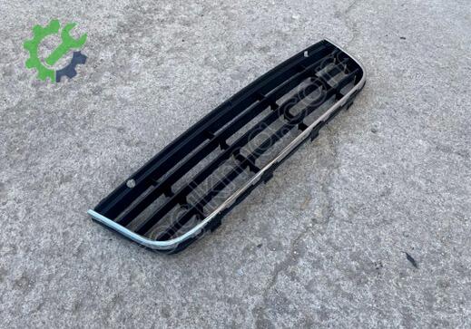 Volkswagen Jetta Tampon Izgarası 1K0853677C çıkma parça
