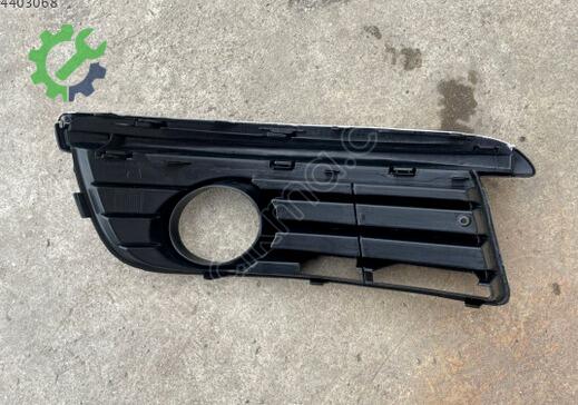 Volkswagen Jetta Sis Farı Çerçevesi 1K0853665E çıkma parça