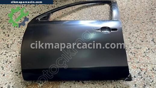 Mitsubishi L200 Sol Ön Kapı çıkma parça