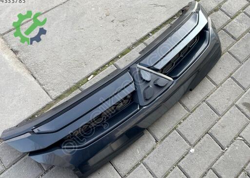 Mitsubishi L200 Ön Panjur 7450B288 çıkma parça