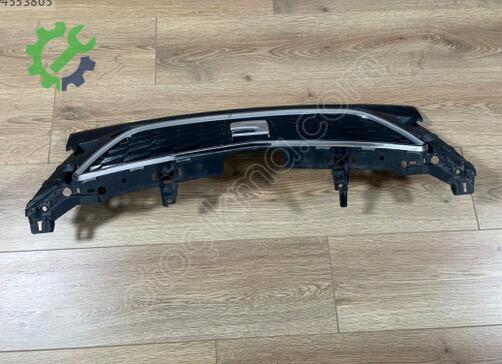 Seat Leon Ön Panjur 5F0853654F çıkma parça