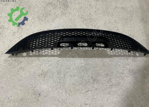 Seat Leon Tampon Izgarası 1P0853667 çıkma parça