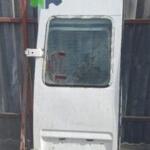 Mercedes sprinter arka bagaj kapağı