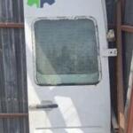 Mercedes sprinter arka bagaj kapağı