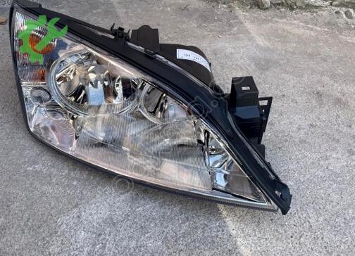 Ford Mondeo Sağ Ön Far 1S7113005SE çıkma parça