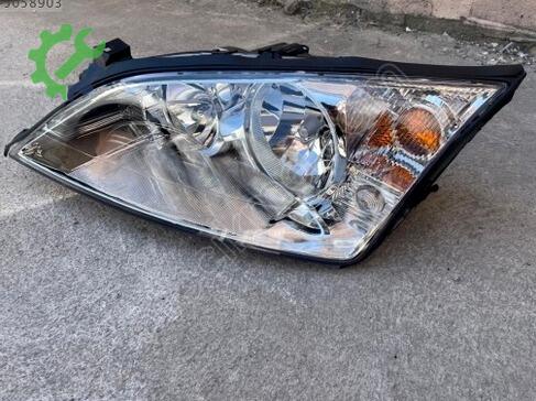 Ford Mondeo Sol Ön Far 1S7113006SE çıkma parça