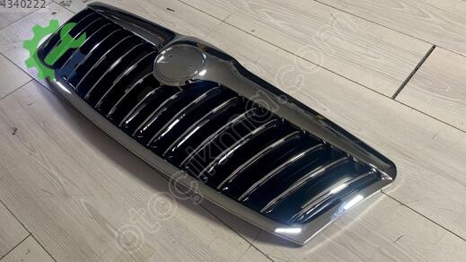 Skoda Octavia Ön Panjur 1Z0853668A çıkma parça