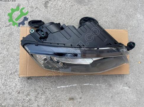 Skoda Octavia Sağ Ön Far 5E1941018 çıkma parça
