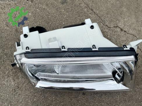 Skoda Octavia Sağ Ön Far 1U1941018P çıkma parça