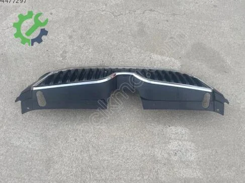 Skoda Octavia Ön Panjur 5E0853651 çıkma parça