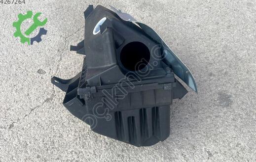 Volkswagen Passat Hava Filtresi Kutusu 058133837M çıkma parça
