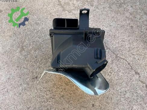 Volkswagen Passat Hava Filtresi Kutusu 06B133837B çıkma parça