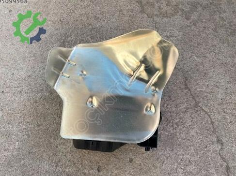 Volkswagen Passat Hava Filtresi Kutusu 06B133837B çıkma parça