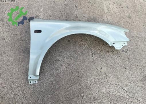 Volkswagen Passat Sağ Ön Çamurluk 3B0821106C çıkma parça