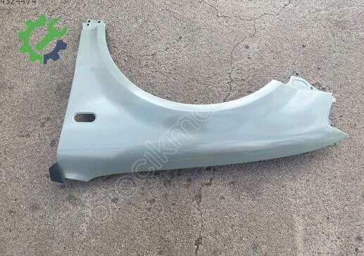 Volkswagen Passat Sol Ön Çamurluk 3B0821105C çıkma parça