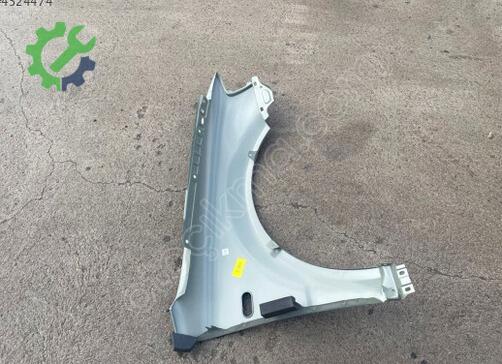 Volkswagen Passat Sol Ön Çamurluk 3B0821105C çıkma parça