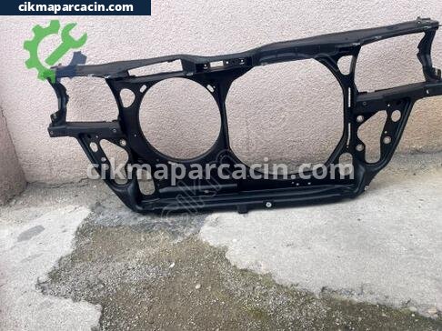 Volkswagen Passat Ön Panel çıkma parça