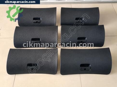 Volkswagen Passat Torpido Kapağı çıkma parça