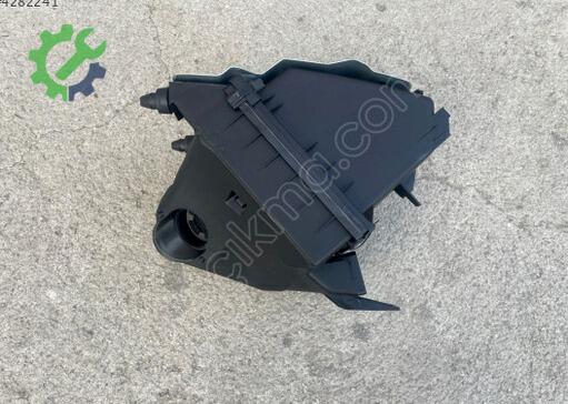Volkswagen Passat Hava Filtresi Kutusu 058133837AK çıkma parça