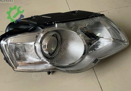 Volkswagen Passat Sağ Ön Far 3C0941006J çıkma parça