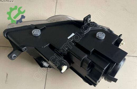 Volkswagen Passat Sol Ön Far 3C0941005J çıkma parça