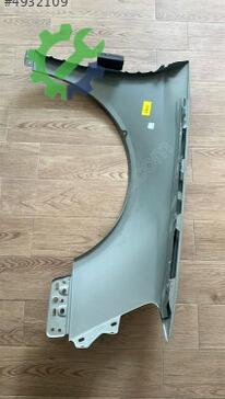 Volkswagen Passat Sol Ön Çamurluk 3C0821021 çıkma parça