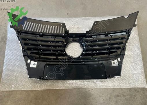 Volkswagen Passat Ön Panjur 3C0853651AD çıkma parça