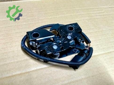 Volkswagen Golf Kaput Kilidi 5G1823531C çıkma parça