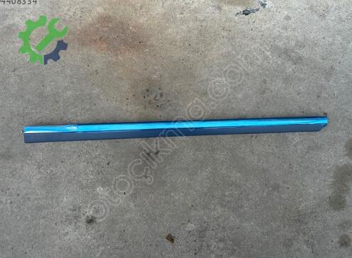 Volkswagen Passat Kapı Çıtası 3G0853332B çıkma parça