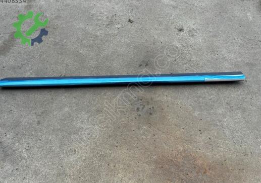 Volkswagen Passat Kapı Çıtası 3G0853332B çıkma parça